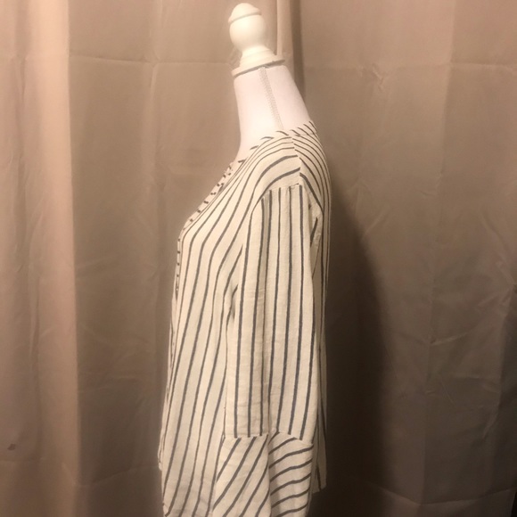 Ellen Tracy Tie Front Blouse - Picture 2 of 4